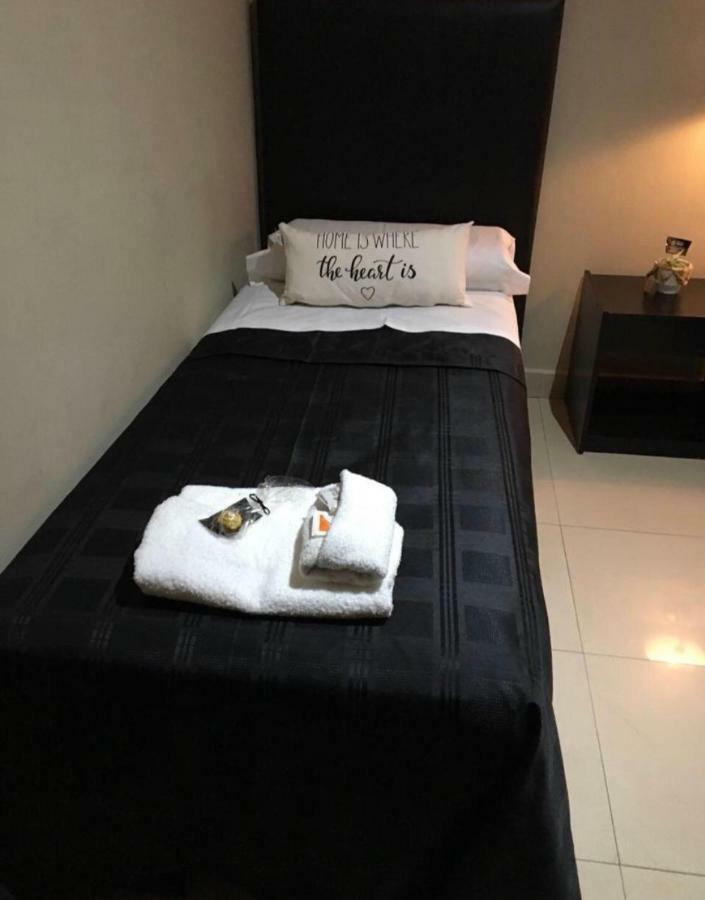 Hotel Del Parque San Miguel de Tucumán Buitenkant foto